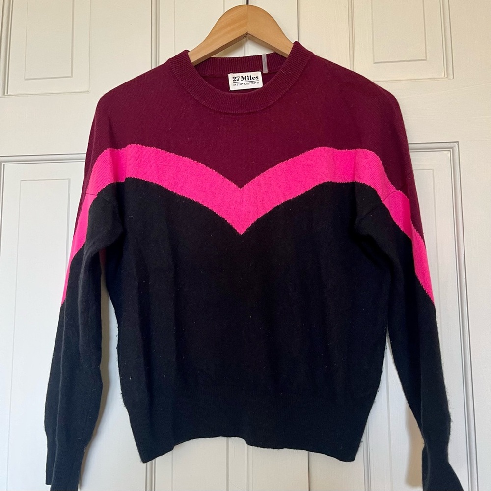 💯 cashmere sweater by 27 Miles Malibu pink burgundy black ski inspired print